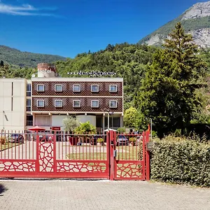 https://inter-hotel-les-trois-roses.hotels-rhonealpes.com